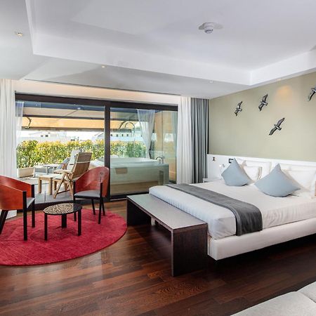 Monaco Suites Hotel Lignano Sabbiadoro Exteriör bild