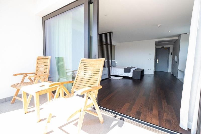 Monaco Suites Hotel Lignano Sabbiadoro Exteriör bild