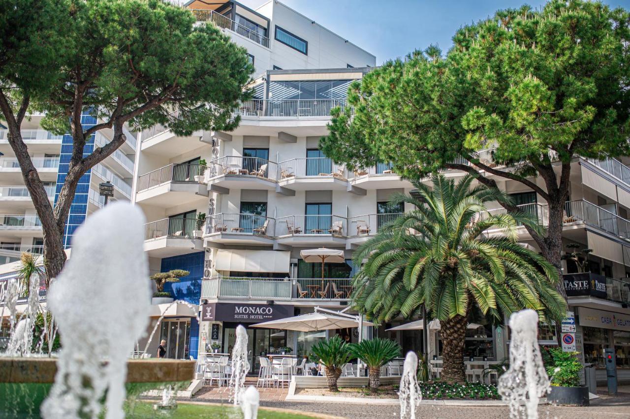 Monaco Suites Hotel Lignano Sabbiadoro Exteriör bild